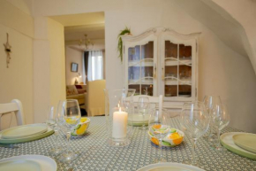 Le Segarius maison médiévale Internet WiFi gratuit Climatisation Jardin
